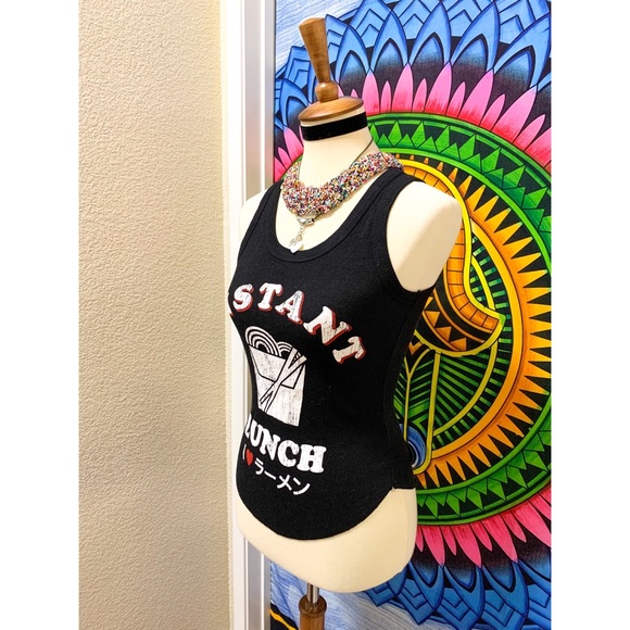 π Stylish Fun cup of noodle top - Picture 3 of 11